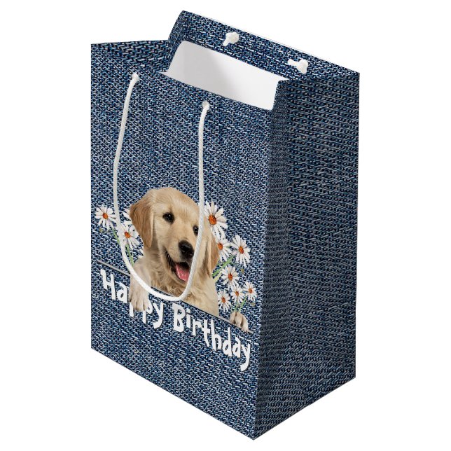 Birthday Golden Retriever auf Denim Mittlere Geschenktüte (Vorderseite Schrägansicht)