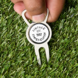 Birthday Golfer Funny 70. Happy Vater Golf Balls Pitchgabel<br><div class="desc">Vintage Auflage von 1952. Funny 70. Geburtstag Zitat Divot Tool. Ideal für Vater,  Großvater,  Stiefvater. Golfer Geschenkidee. Sie können das Jahr personalisieren.</div>