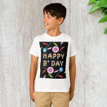 Birthday Grußkerzen T-Shirt<br><div class="desc">Ein fröhliches Geburtstagsdesign mit vielen Geburtstagskünstlern. Dieses Design sieht auf diesem Boys T - Shirt wirklich effektiv aus</div>