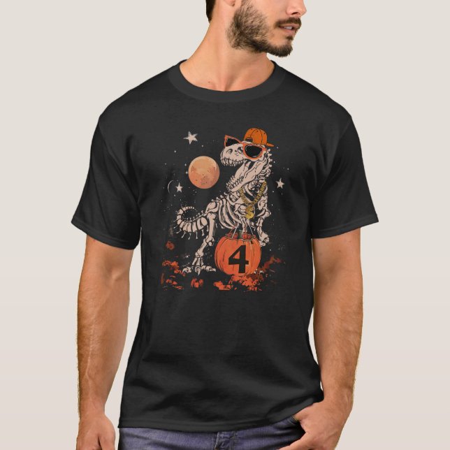 Birthday Halloween 4th Dinosaur Skeleton T-REX Sca T-Shirt (Vorderseite)