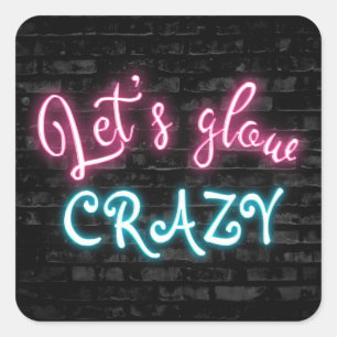 Birthday Neon Glow Sign auf Brick Quadratischer Aufkleber