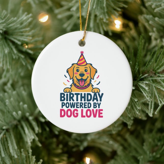 Birthday Powered by Dog Love Illustration Keramik Ornament (Baum)