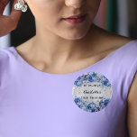 Birthday silberblauen Blumen Button<br><div class="desc">Ein silbernes Imitat mit Glitzer,  Glitzern und Blumen aus Imitat. Personalisieren Sie Ihren Namen und das Party Datum.</div>