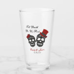 Bis der Tod uns Teil macht | Hochzeitsgeschenk Glas<br><div class="desc">Schwarz & Grau Sugar Skull Design mit rot / bordeauxrot Akzente auf dem oberen Hut und Rose. Alle Texte sind vollständig anpassbar, einschließlich Schriftart Stile, Farben und Größen. Sie können den Text auch entfernen oder hinzufügen, wie Sie möchten. Eine großartige Gastgeschenk Hochzeit für die Gäste ODER ein tolles Geschenk für...</div>