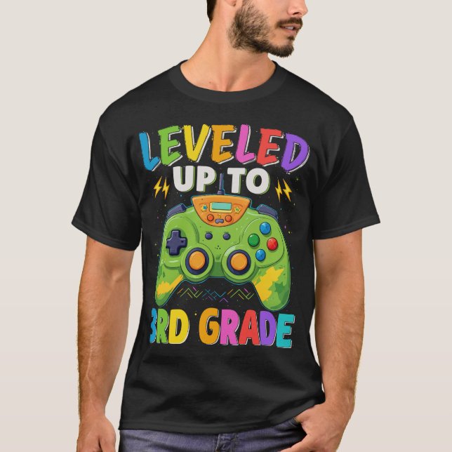 Bis zu 3. Klasse des Gamers zurück zu den Schulkin T-Shirt (Vorderseite)