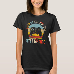 Bis zum 4. Klasse des Gamers zurück in die Schule T-Shirt