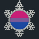 Bisexuelle Flagge Schneeflocken Zinn-Ornament<br><div class="desc">Zeigen Sie weg Ihren Stolz in der Art.</div>