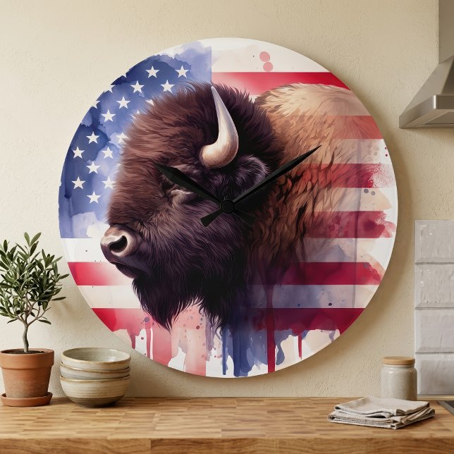 Bison mit USA-Flagge Große Wanduhr (Majestic American Bison & Patriotic Flag Artwork. Large Clock)