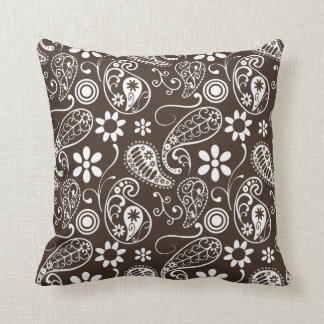 Bistre Brown Paisley Kissen