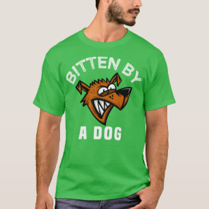 Bitten von einem Hund wütend Hund Biss lustiges Ge T-Shirt