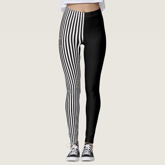 Black And Black & White Stripes Pattern Leggings (Vorderseite)