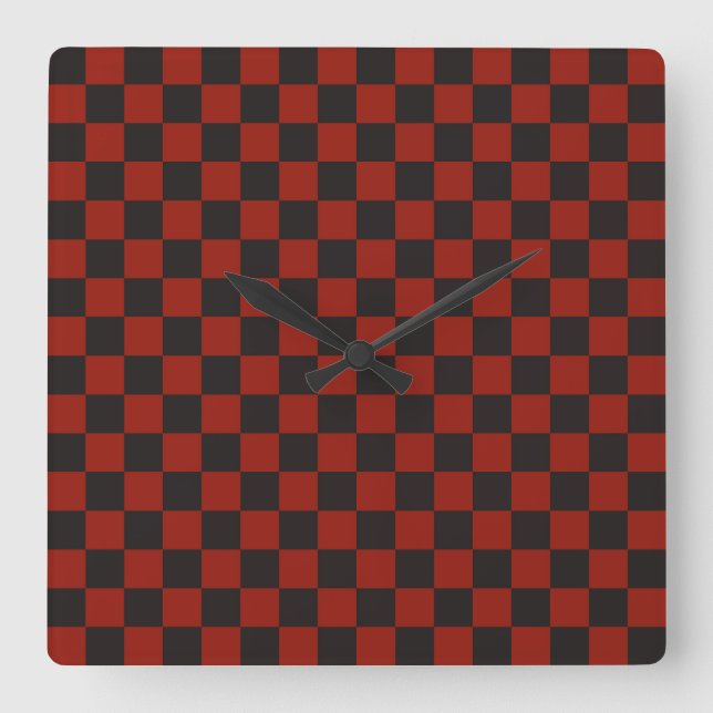 Black and Deep red checkerboard pattern Quadratische Wanduhr (Vorderseite)