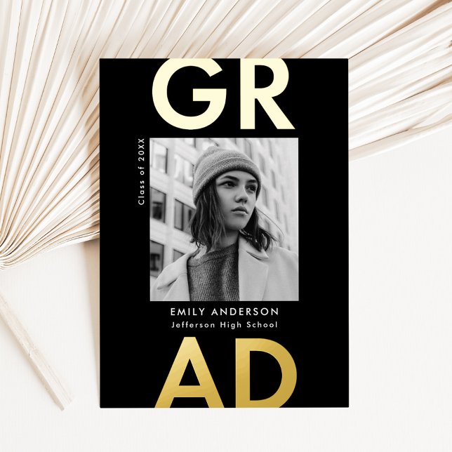 Black and Gold Bold Foto Abschluss Folieneinladung (Von Creator hochgeladen)