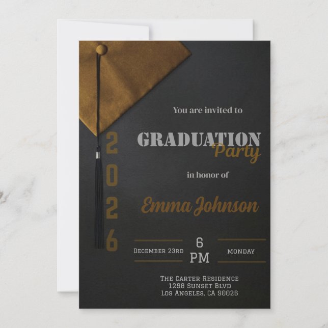 Black and Gold Class of 2026 Graduation invitation Einladung (Vorderseite)