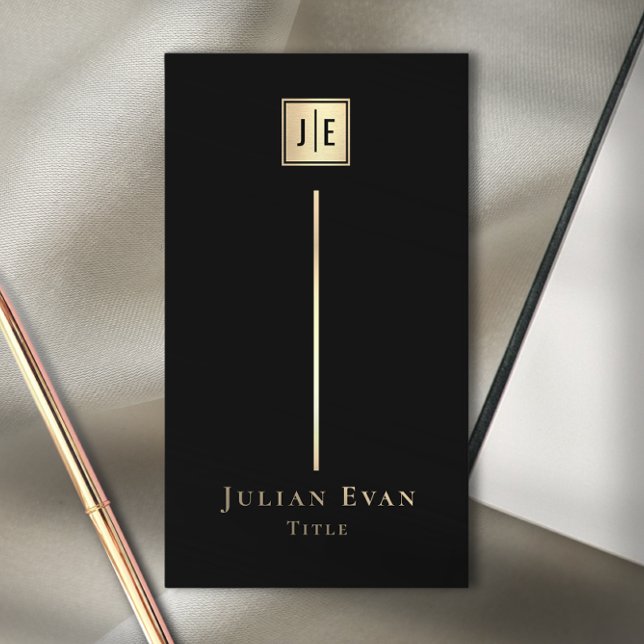 Black and Gold Elegane Luxe Monogram Business Card Visitenkarte (Von Creator hochgeladen)
