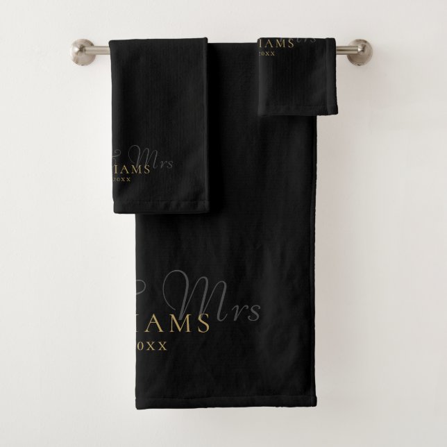 Black and Gold Mr. and Mrs. Established Badhandtuch Set (Insitu)