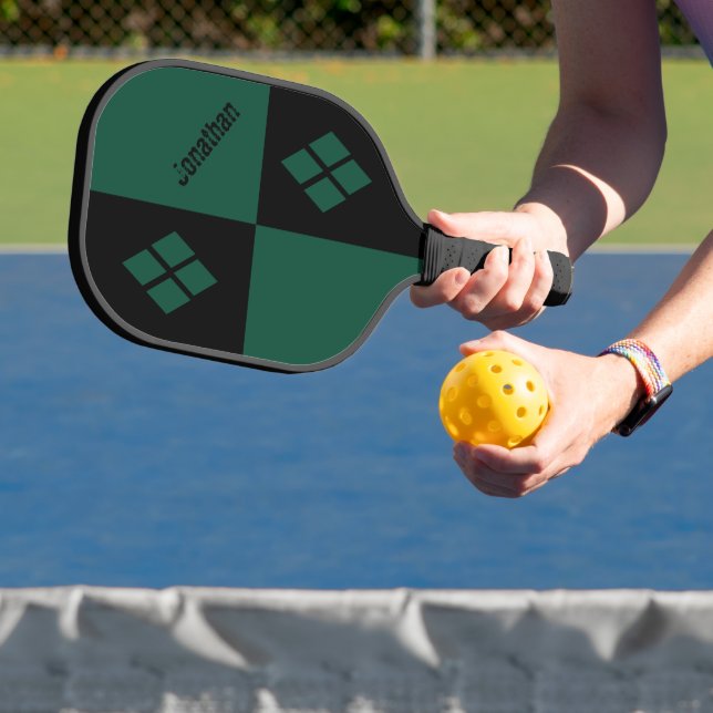 Black and Green Diamonds | Custom Modern Geometric Pickleball Schläger (InSitu)
