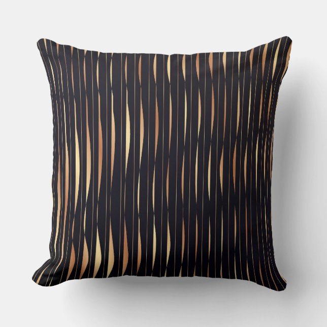 Black and Orange Stripe Abstract Throw Pillow  Kissen (Vorderseite)