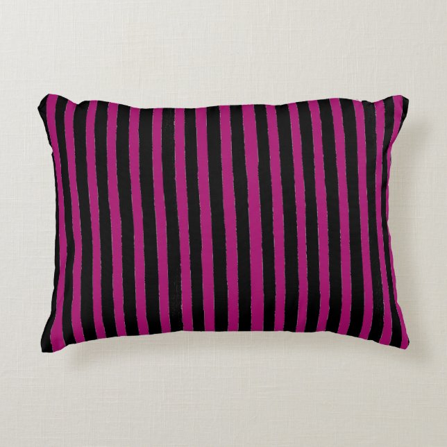 Black and Shocking Pink Stripes Pattern Dekokissen (Vorderseite)