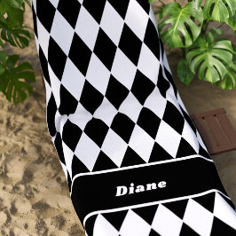 Black and White Diamond Pattern Personalized Strandtuch