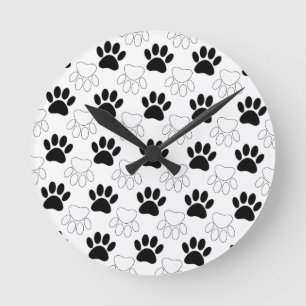 Black And White Dog Paw Print Pattern Runde Wanduhr