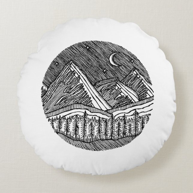 Black and White Ink-Drawn Round Alp Landscape Rundes Kissen (Vorderseite)