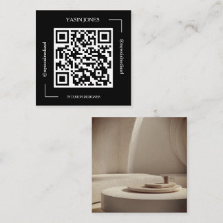 Black and White QR Code Interior Designer Quadratische Visitenkarte