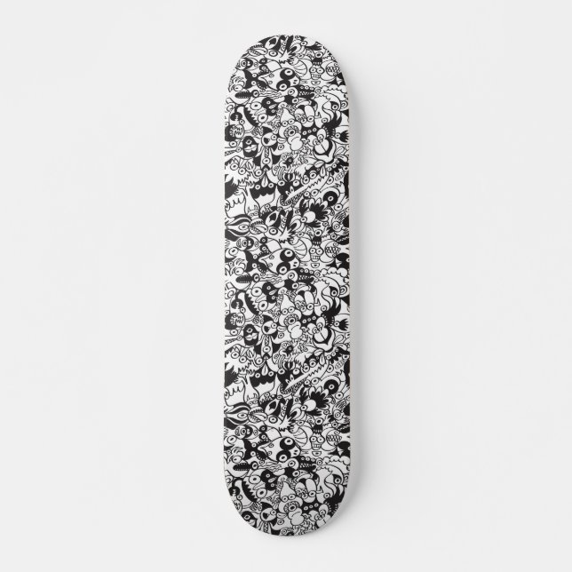 Black and white scary monsters in doodle art style skateboard (Vorne)