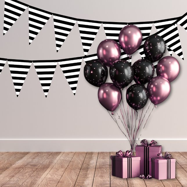 Black And White Stripe Bunting Banner (Von Creator hochgeladen)