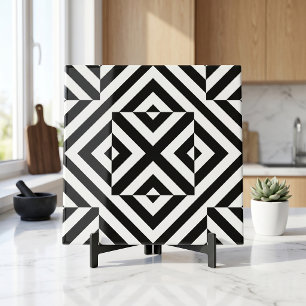 Black and White Striped Op Art Geometric Pattern Fliese