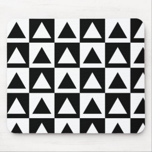 Black and White Triangle getric shape pattern Mousepad