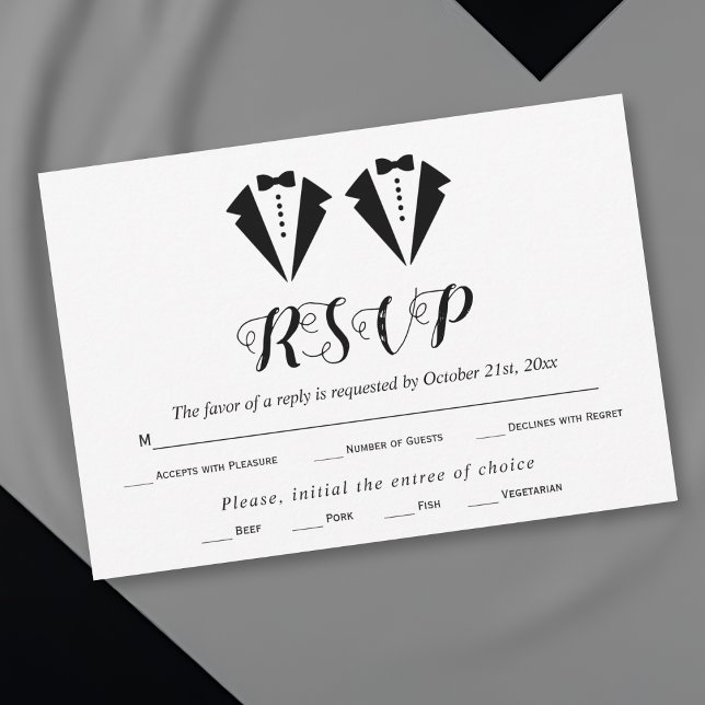 Black and white tuxedo two grooms gay wedding RSVP karte (Von Creator hochgeladen)