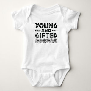 Black and White Young und Gifts African Graphic Baby Strampler