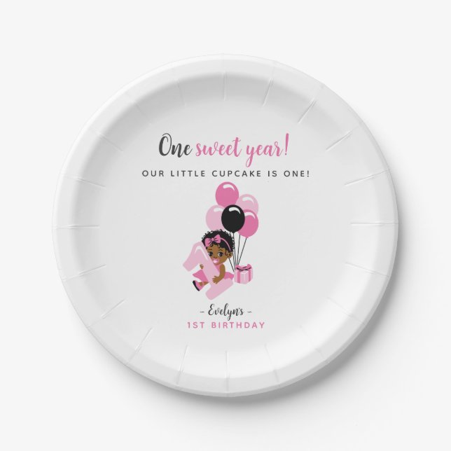 Black Baby Girl First Birthday Pink Balloon Pappteller (Vorderseite)