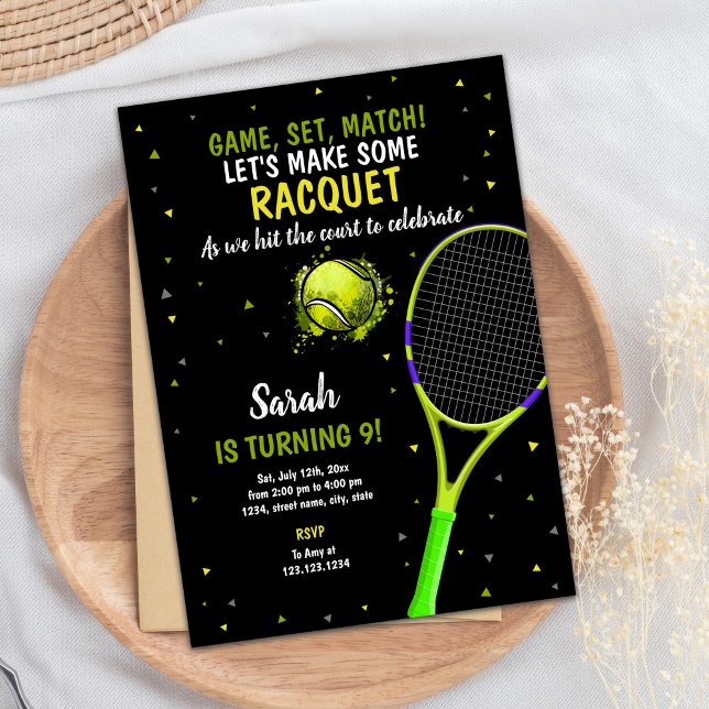 Black Background Tennis Einladung zum Geburtstag (Black Background Tennis Birthday Invitations)