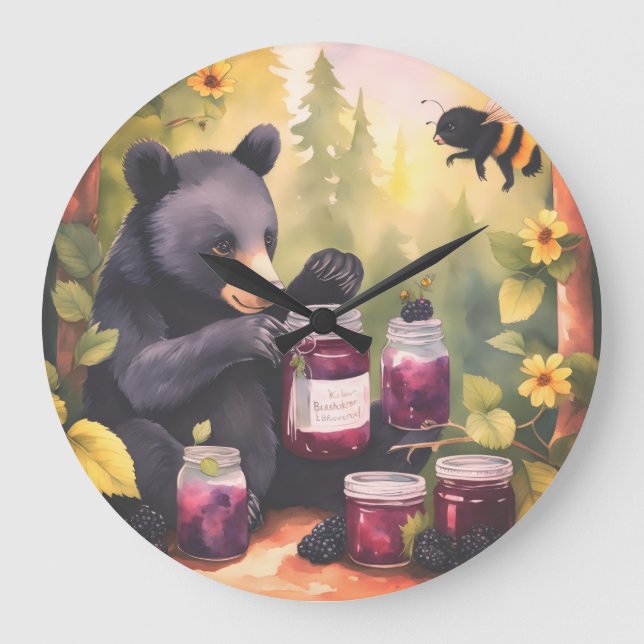 Black Bear gathering blackberry jam Große Wanduhr (Vorderseite)