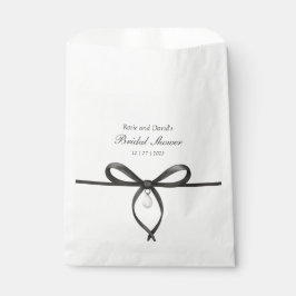 Black Bow With Pearl Old Money Style Bridal Shower Geschenktütchen