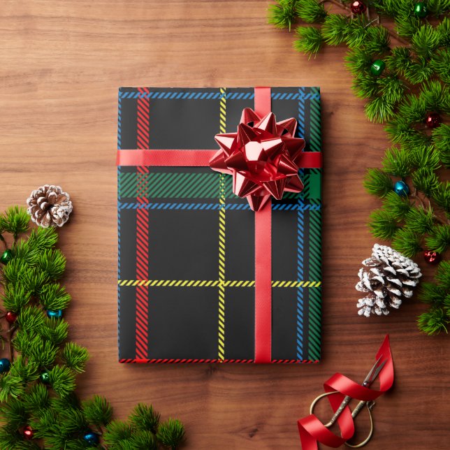 Black Buffalo Kariert Wrapping Paper Geschenkpapier (Feiertagsgeschenk)