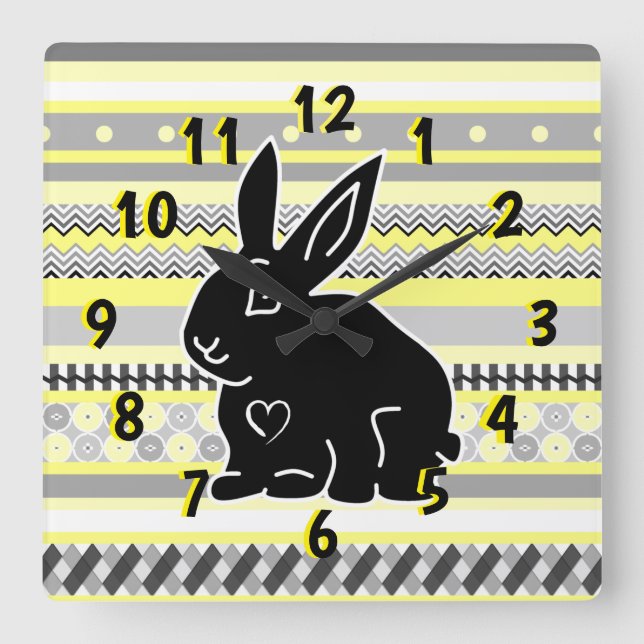 Black Bunny Silhouette on Yellow Gray Pattern Spie Quadratische Wanduhr (Vorderseite)