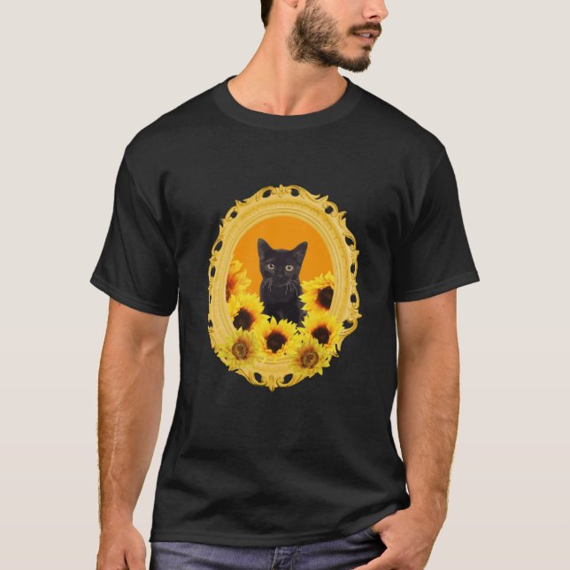 Black Cat in yellow Sunflower Frame T-Shirt (Vorderseite)