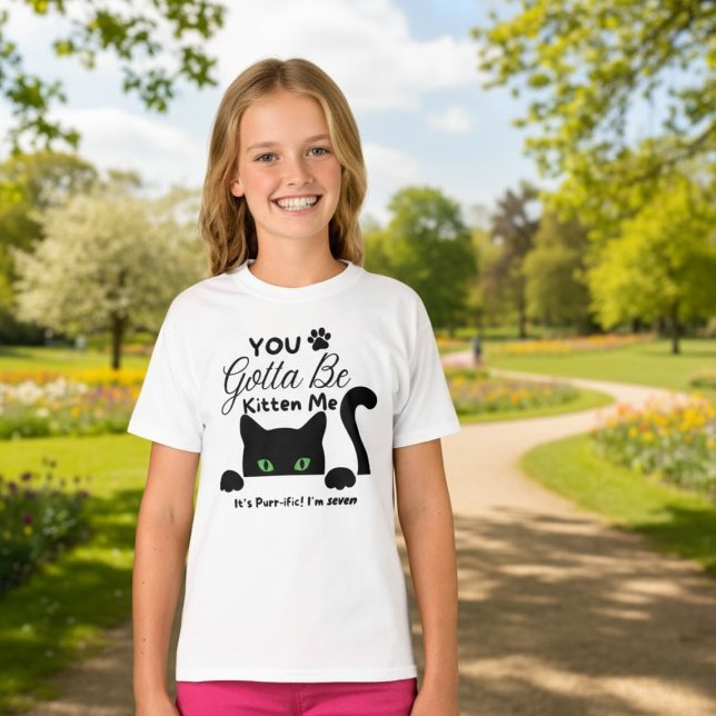 Black Cat Kitten - individuelles Alter Geburtstag T-Shirt (Von Creator hochgeladen)
