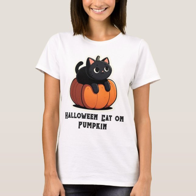 Black Cat on Pumpkin T-Shirt (Vorderseite)