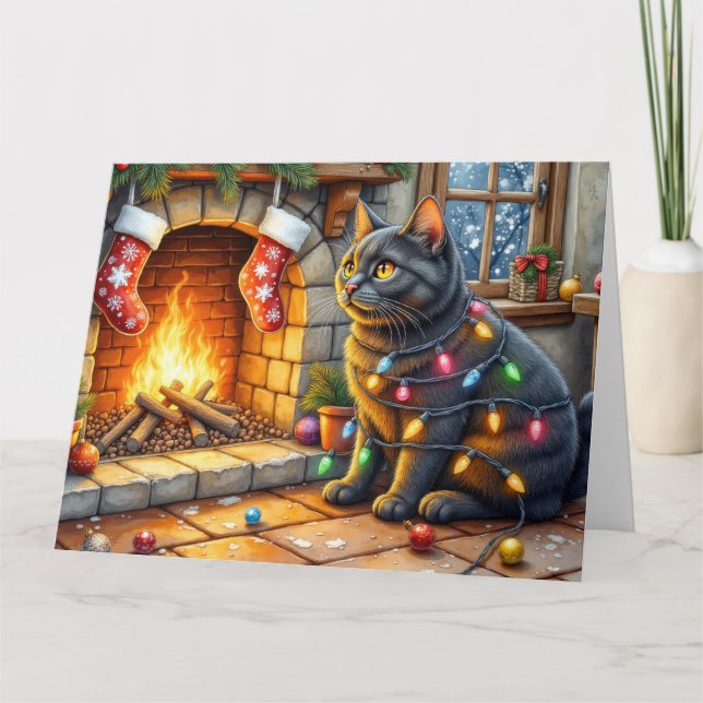 Black Cat Sitting Fireplace with Christmas Lights Karte (Vorderseite)