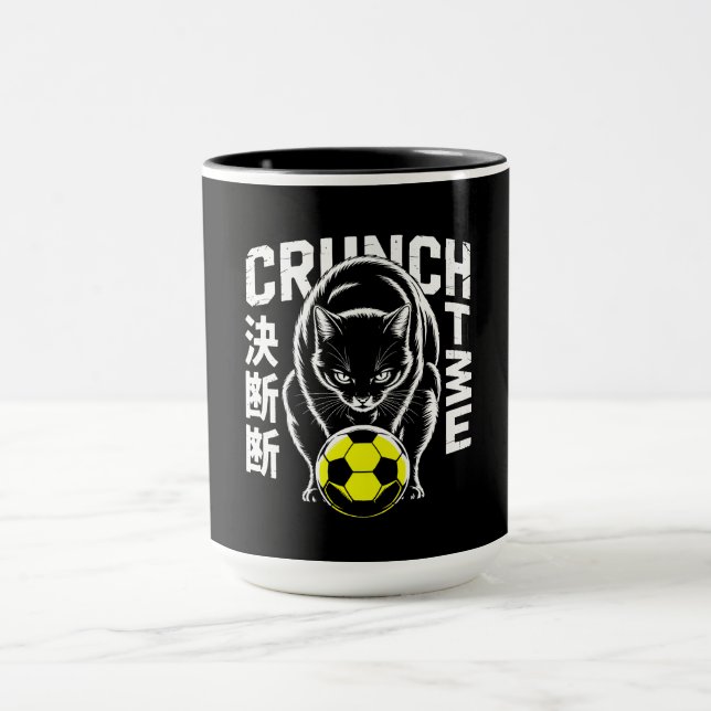 Black Cat Soccer Mug – Bold Crunch Design Tasse (Zentrum)