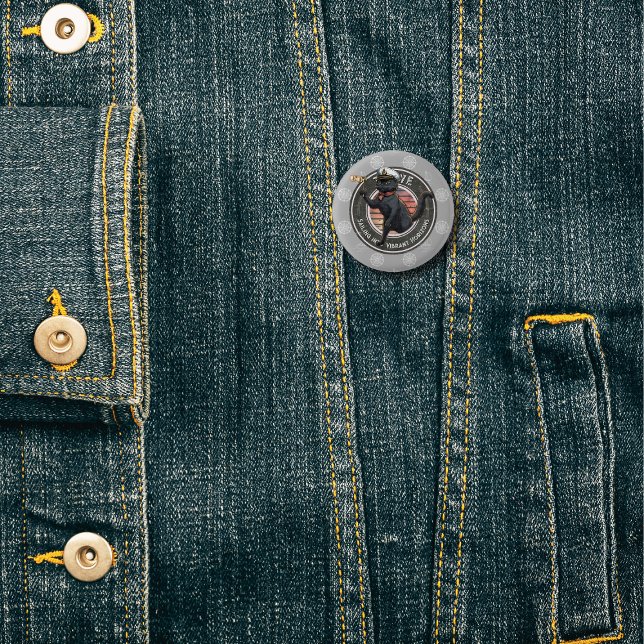 Black Cat Sunset: Eine Reise zu THRIVE Button (Black Cat Sunset: A Voyage to THRIVE 1 Inch Round Button)