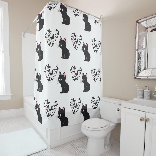 Black Cat Watching Butterfells Duschvorhang (Beispiel)