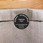 Black Christmas Business Round Shape Sticker<br><div class="desc">Frohe Weihnachten! Einer der bekanntesten Feiertage des Jahres. Es ist auch eine der besten Jahreszeiten für Werbung für Ihr Unternehmen. Rundform Aufkleber mit fröhlichen Weihnachtsgrüßen, Ihrem Firmennamen und weiteren Informationen über Ihr Unternehmen. Sie können es als Zubehör für Ihr Produktverpackungsmaterial verwenden, um Ihren Produktnamen zu fördern. Sie können es auch...</div>