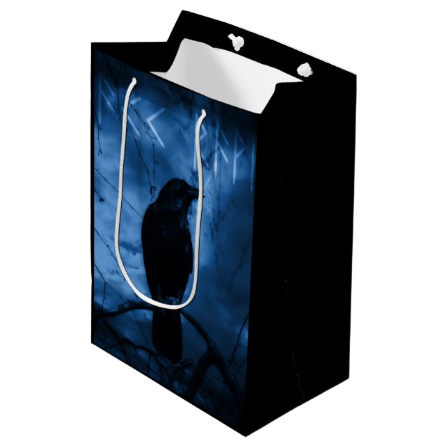 Black Crow mit Runen Dark Goth Style Mittlere Geschenktüte (Vorderseite Schrägansicht)