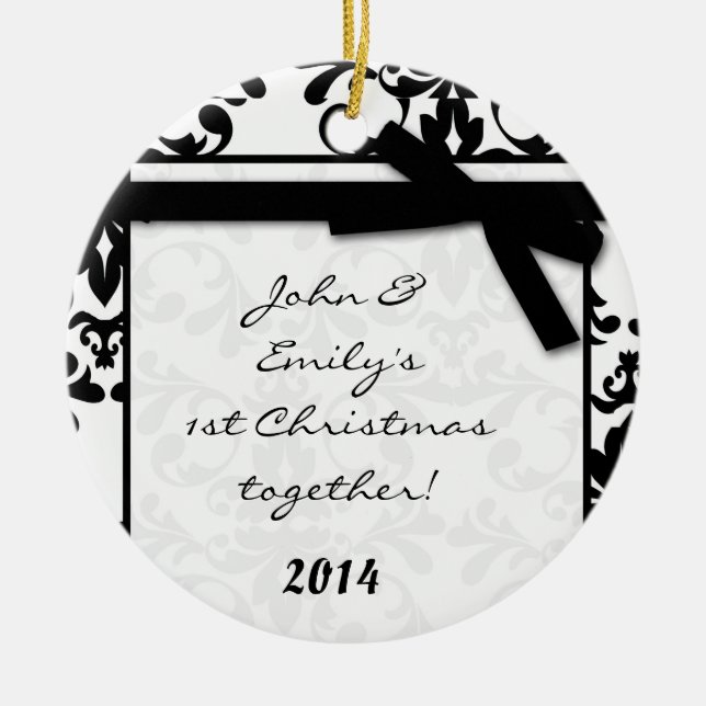 Black Damask Filigree Personalisierter Name Orname Keramik Ornament (Vorne)