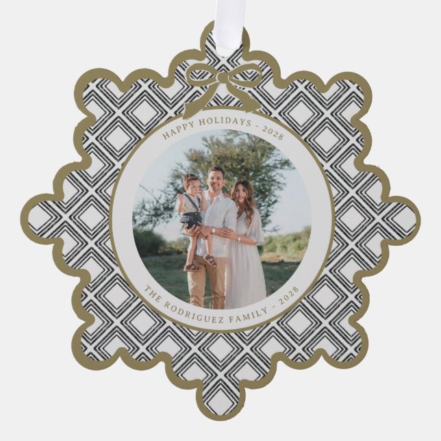 Black Diamond Pattern Holiday Ornament with Photo (Vorderseite)